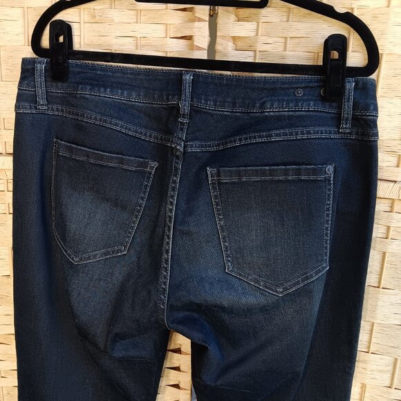 Cabi Bootcut Mid-Rise Dark Denim Jeans Medium 8 - Picture 3 of 5